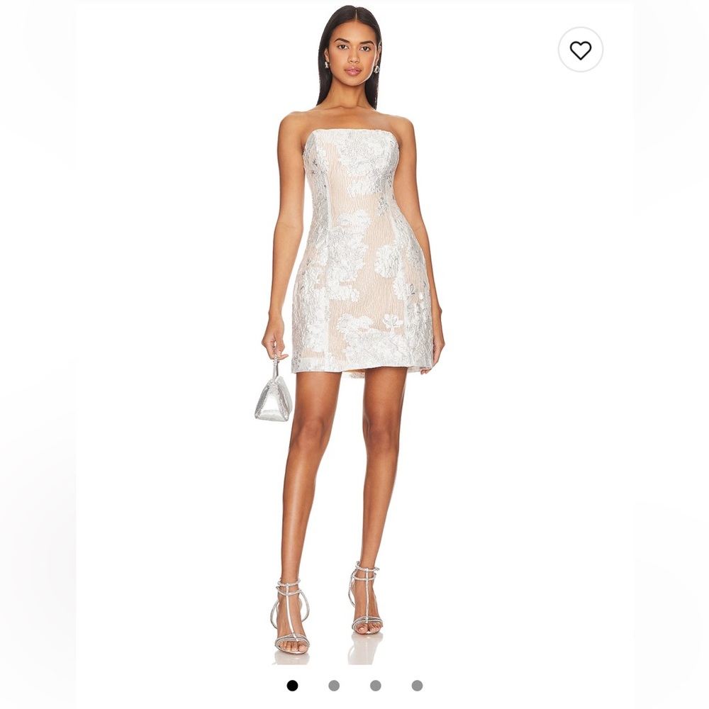 Elliatt Priyanka Mini Dress Size M Ivory